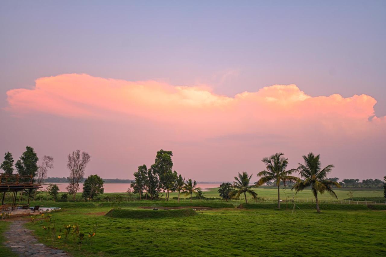 Fireflies Kabini Begūr 外观 照片